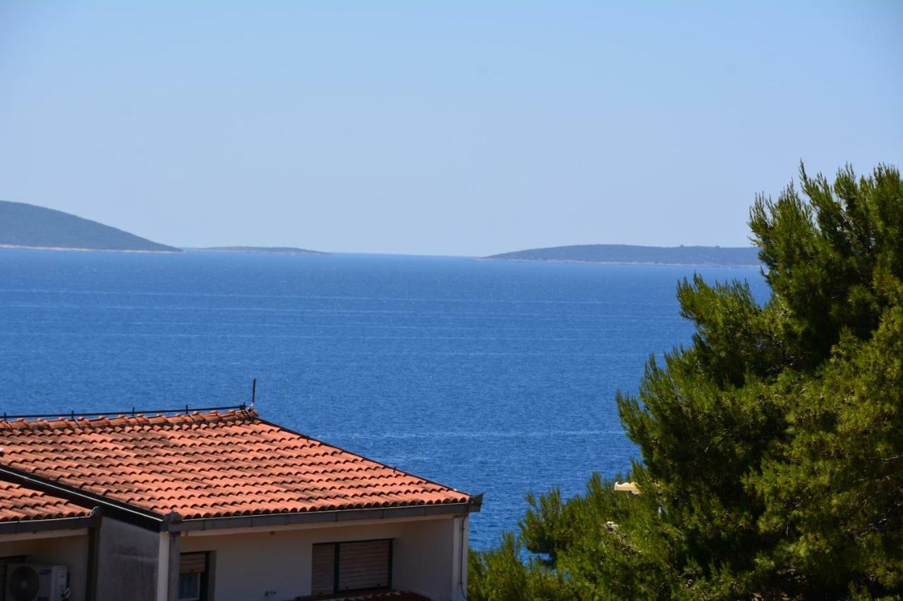 Apartments Otok 2 Traù Esterno foto