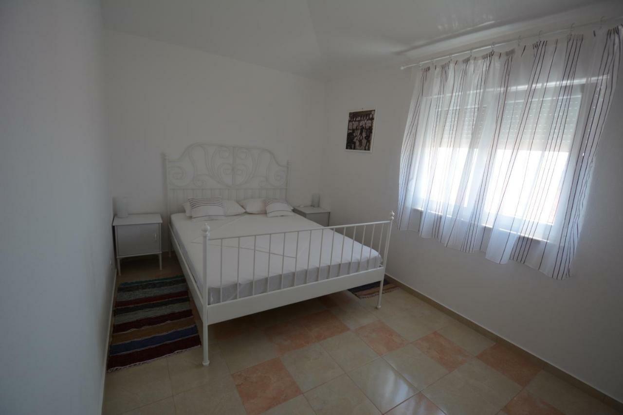 Apartments Otok 2 Traù Esterno foto