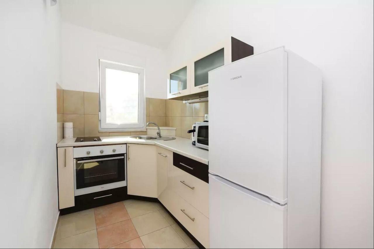 Apartments Otok 2 Traù Esterno foto